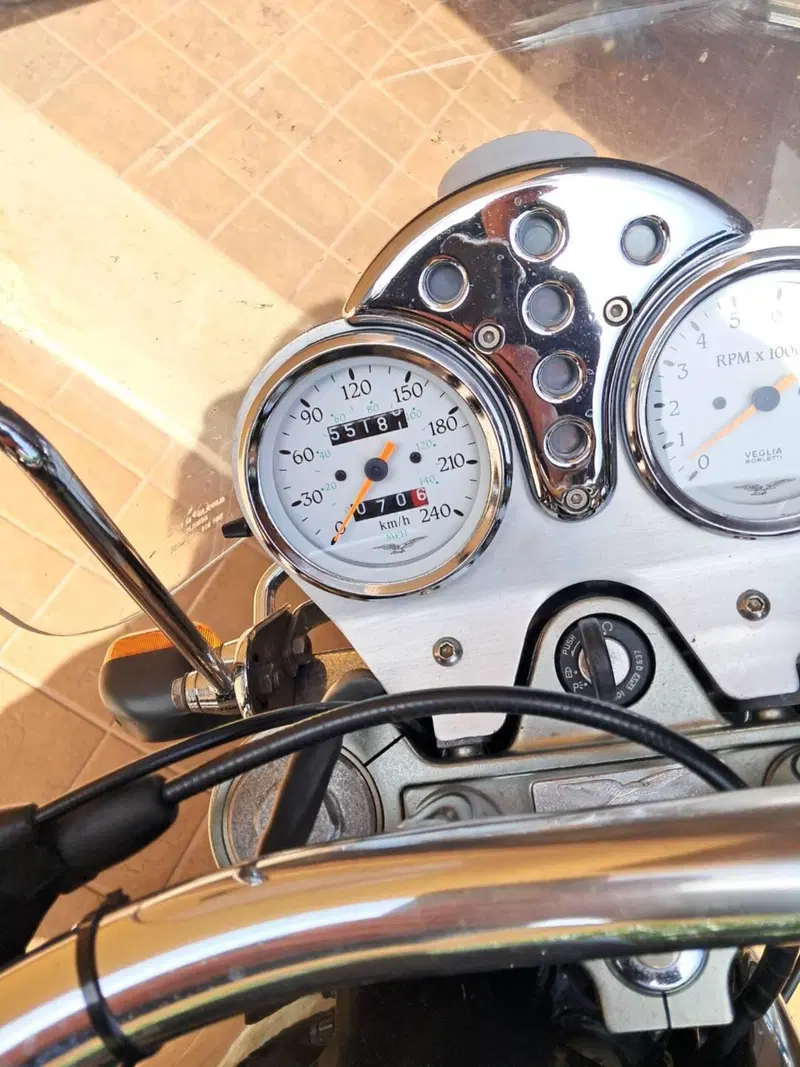 Moto Guzzi V10 CENTAURO GT (4)