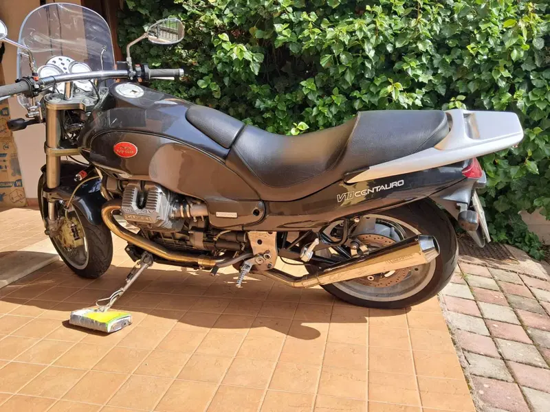 Moto Guzzi V10 CENTAURO GT (2)