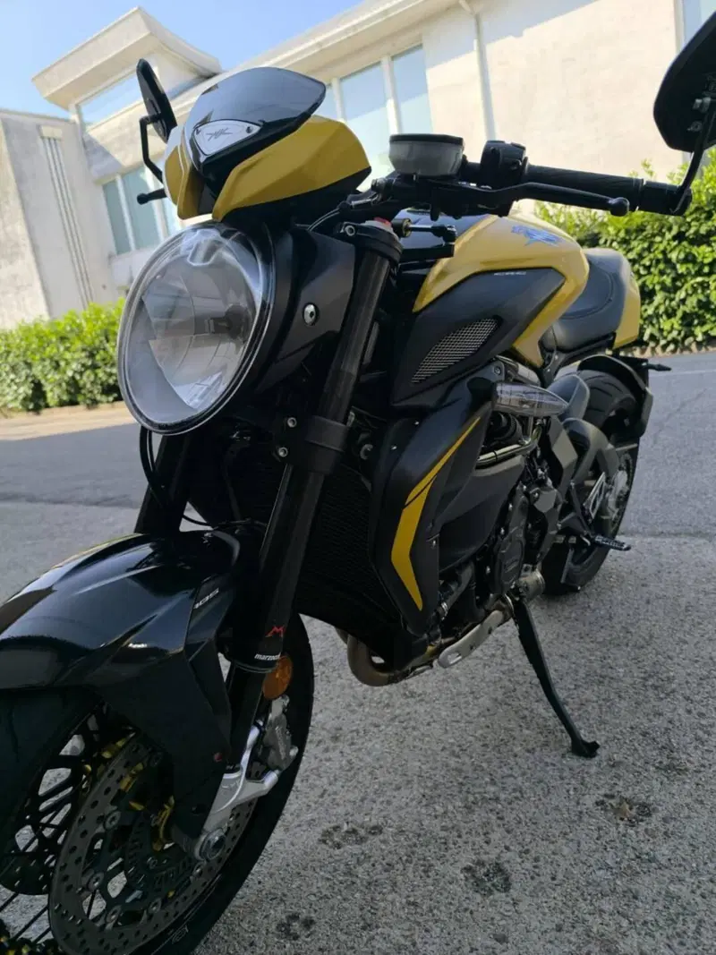 MV Agusta Dragster 800 RR (2018 - 20) (2)