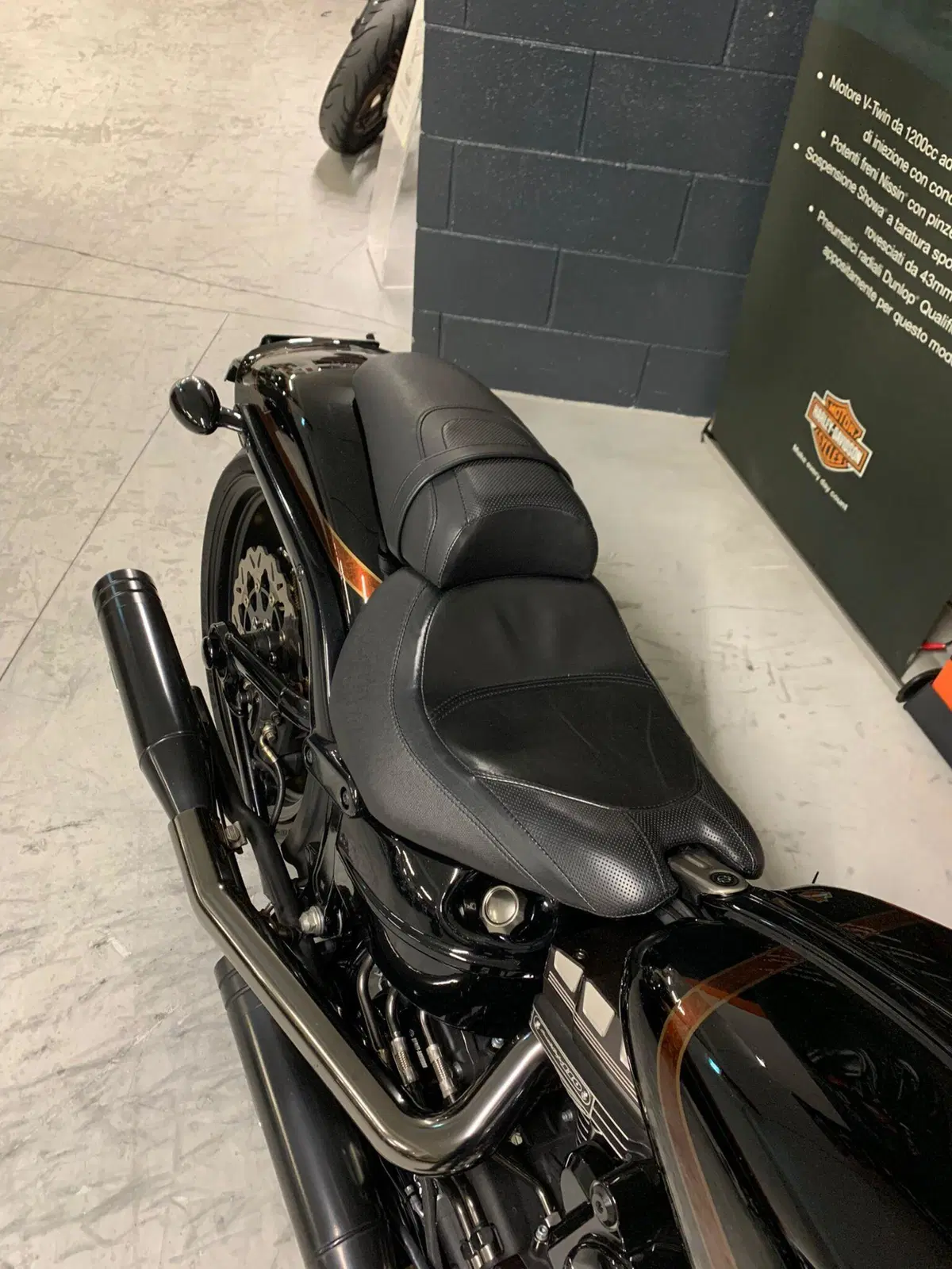 Harley-Davidson 1800 Breakout Pro Street (2016 - 17) - FXSBSE (7)