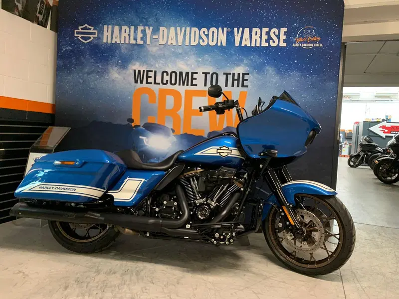 Harley-Davidson Road Glide ST Fast Johnnie Enthusiast (2023)