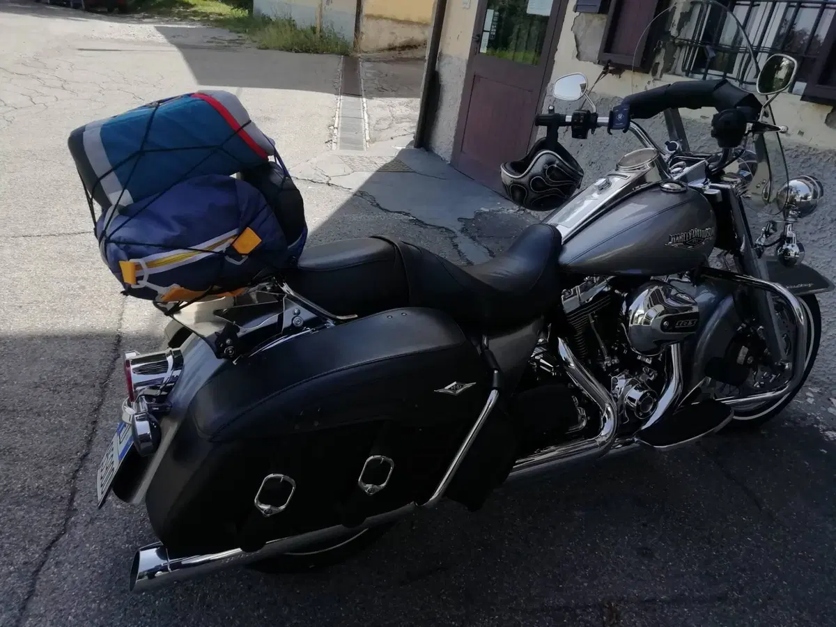 Harley-Davidson 103 Road King Classic (2014 - 16) - FLHRC (2)
