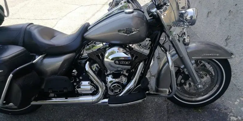 Harley-Davidson 103 Road King Classic (2014 - 16) - FLHRC (3)