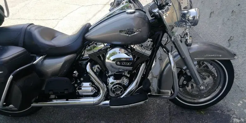 Harley-Davidson 103 Road King Classic (2014 - 16) - FLHRC (6)