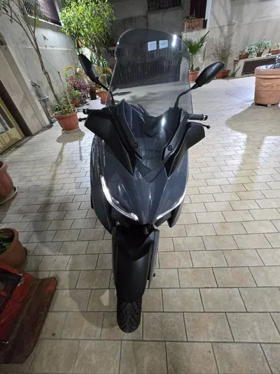 Yamaha X-Max 300 Tech Max (2021 - 24) usata