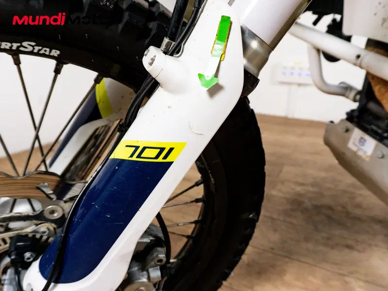 Husqvarna 701 Enduro (2016) (21)