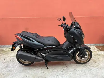 Yamaha X-Max 300 Tech Max (2021 - 24) usata