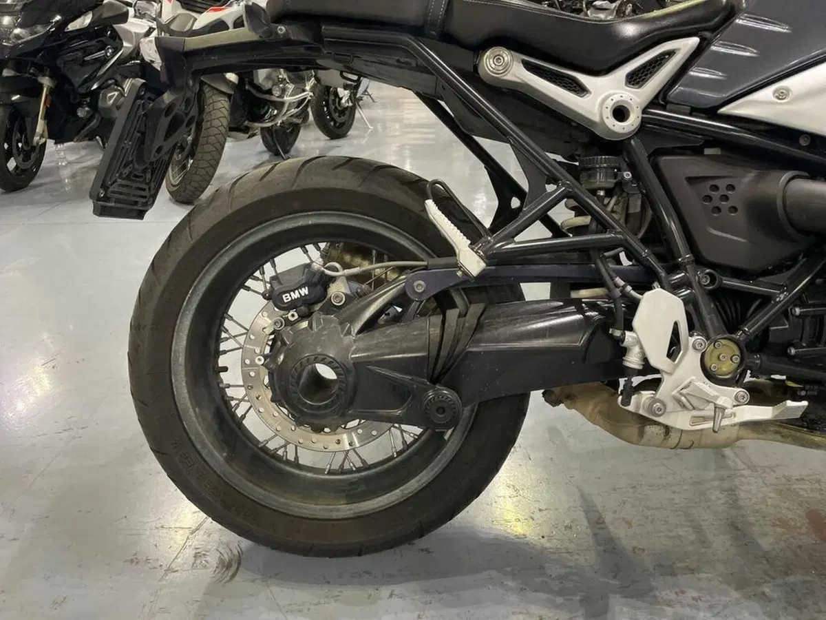 Bmw R nineT 1200 Pure (2017 - 20) (10)