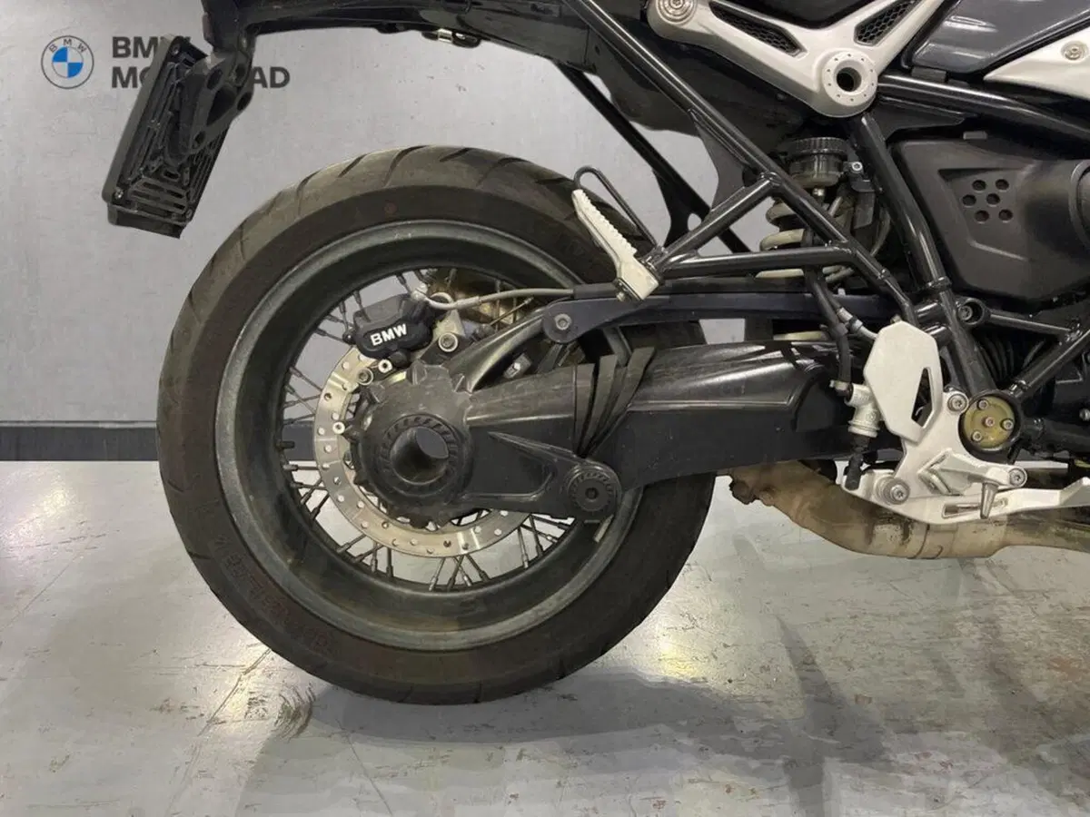 Bmw R nineT 1200 Pure (2017 - 20) (6)
