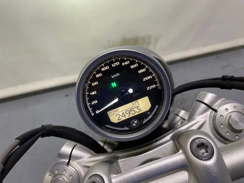 Bmw R nineT 1200 Pure (2017 - 20) (8)