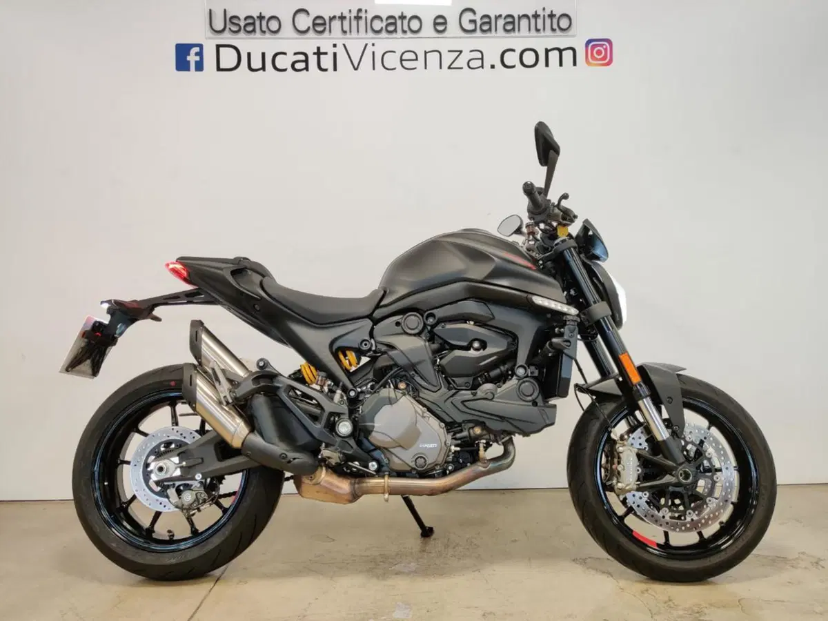 Ducati Monster 937 + (2021 - 25)