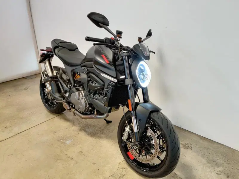 Ducati Monster 937 + (2021 - 25) (2)