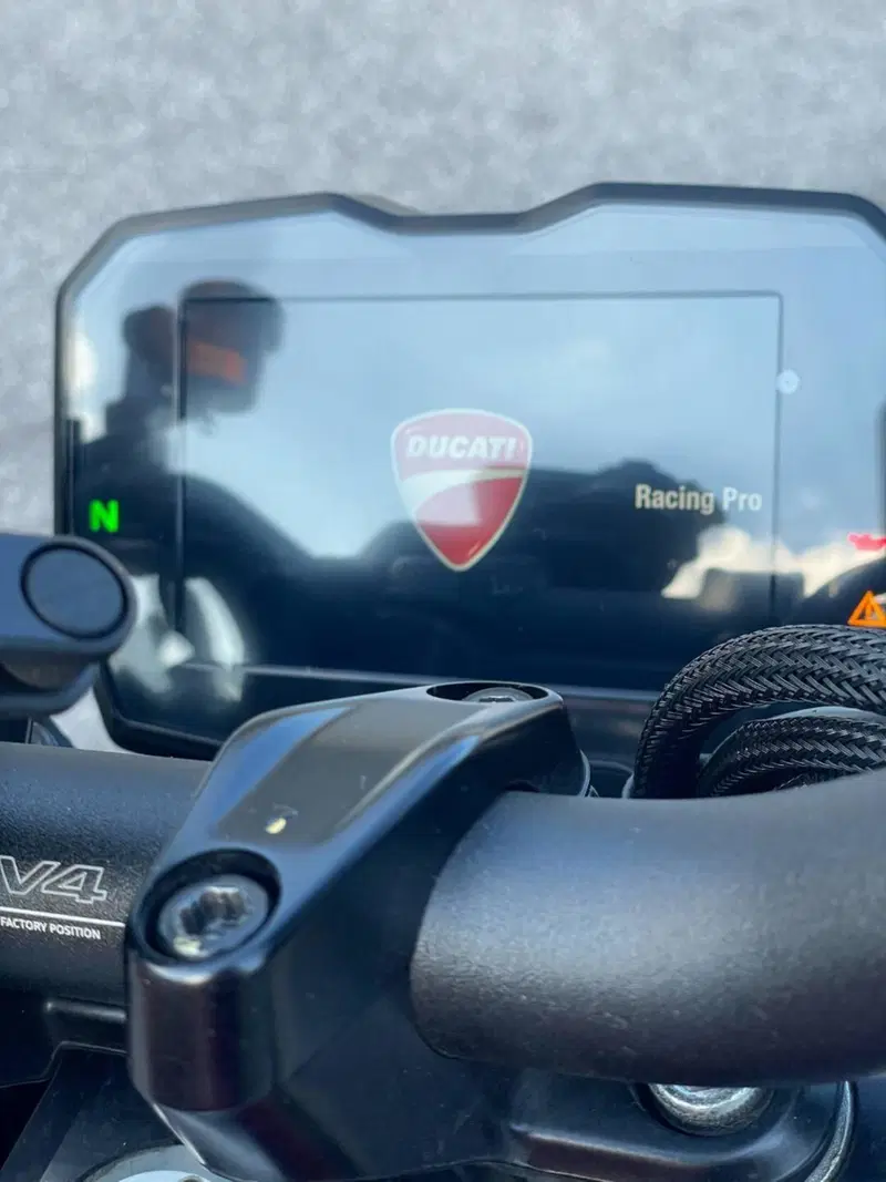Ducati Streetfighter V4 1100 S (2020) (15)