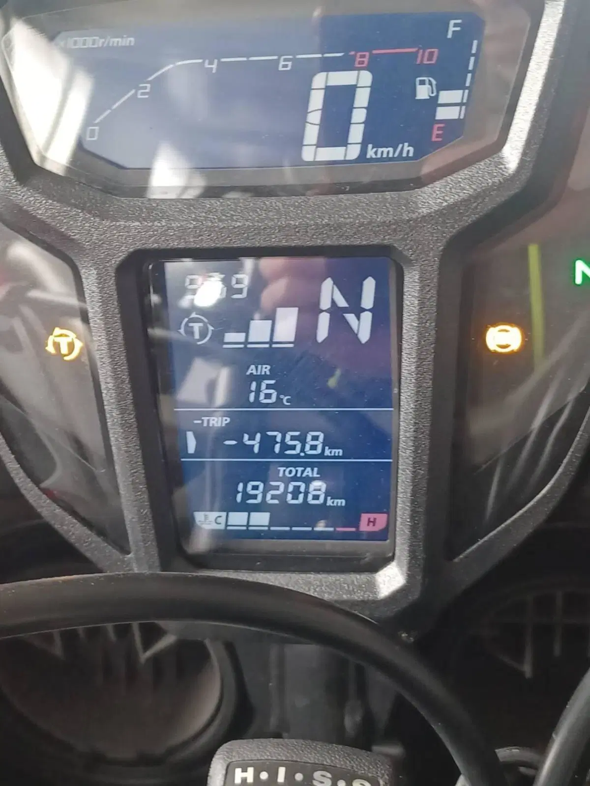 Honda Africa Twin CRF 1000L DCT ABS (2016 - 17) (10)