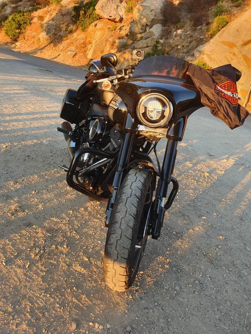 Harley-Davidson Sport Glide (2021 - 25)