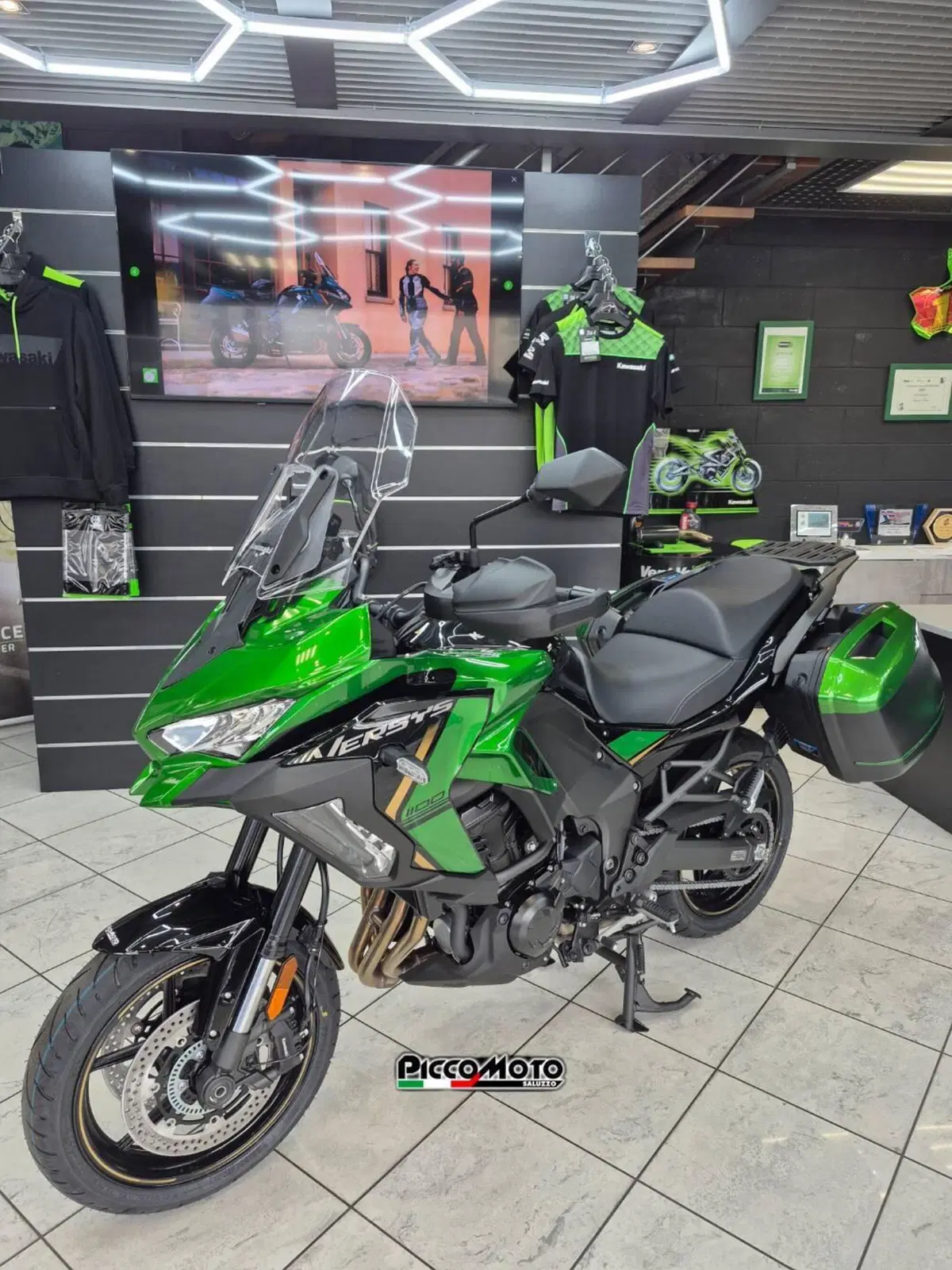 Kawasaki Versys 1100 SE Tourer (2025 - 26) (2)