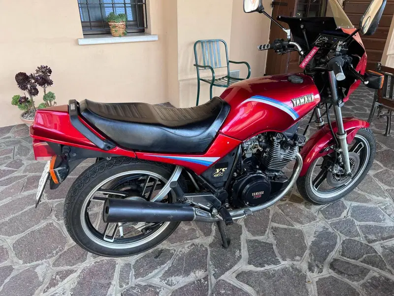 Yamaha XS400 (3)