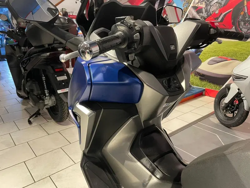 Honda Forza 350 (2022 - 24) (3)