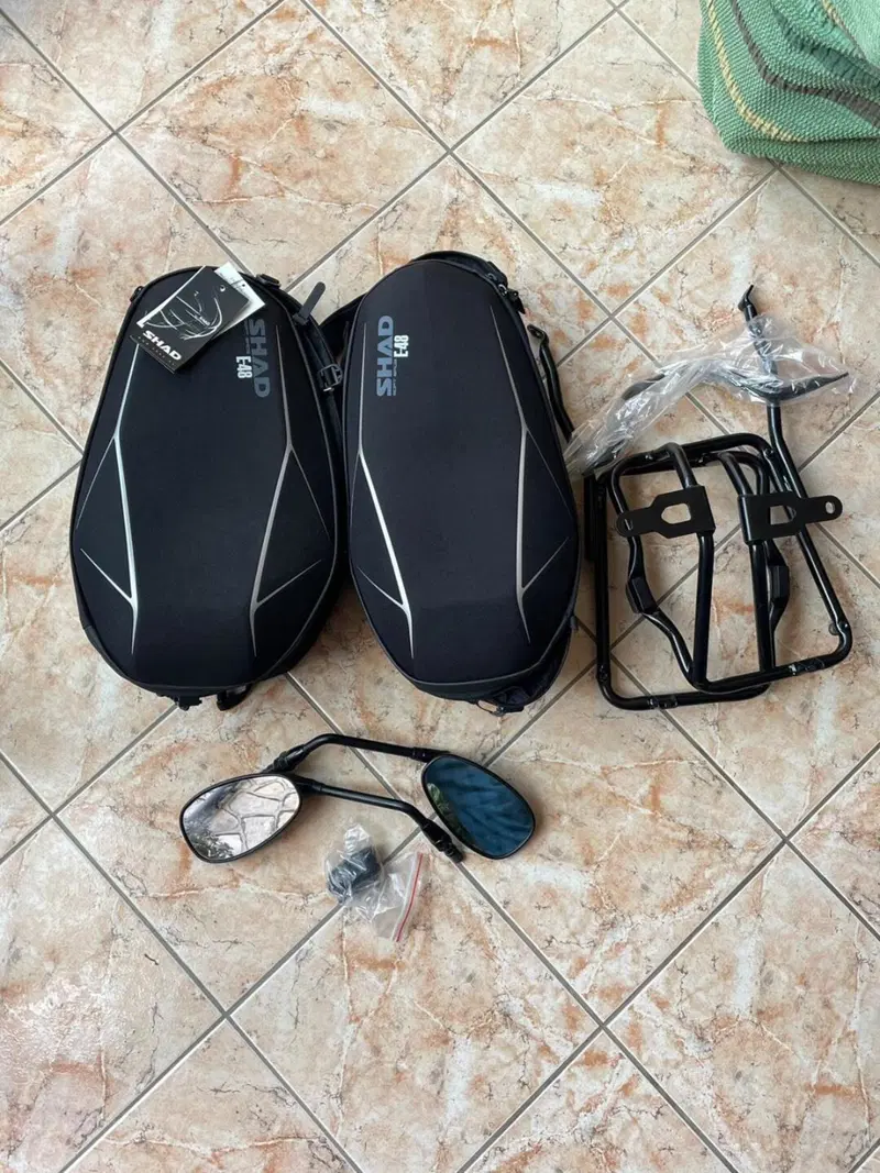 Moto Guzzi V7 III Rough (2018 - 20) (10)