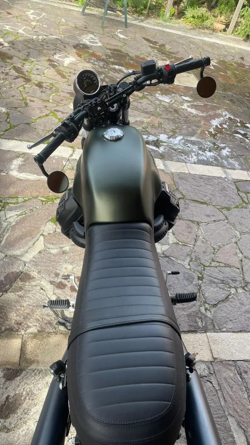 Moto Guzzi V7 III Rough (2018 - 20) (2)