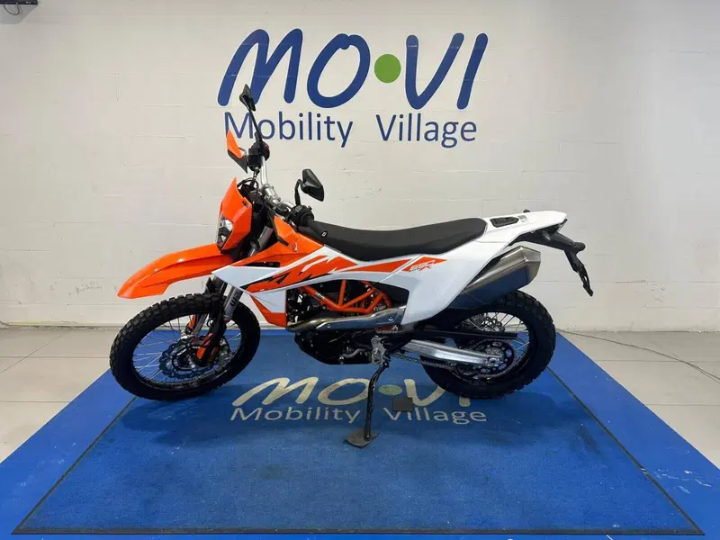 KTM 690 Enduro R (2026) (5)