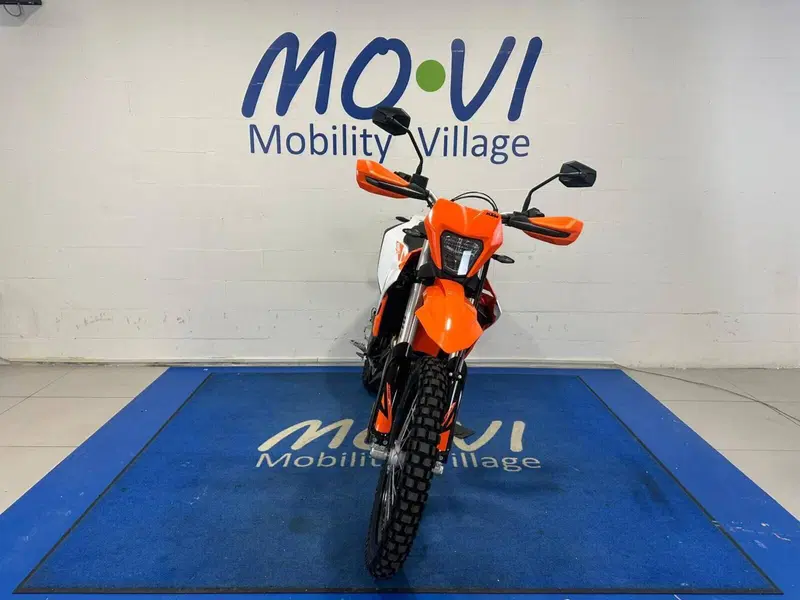 KTM 690 Enduro R (2026) (7)