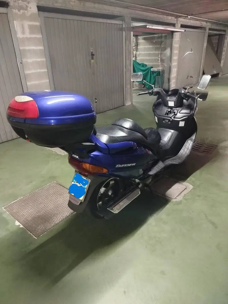 Suzuki Burgman AN 250 (2001 - 03)
