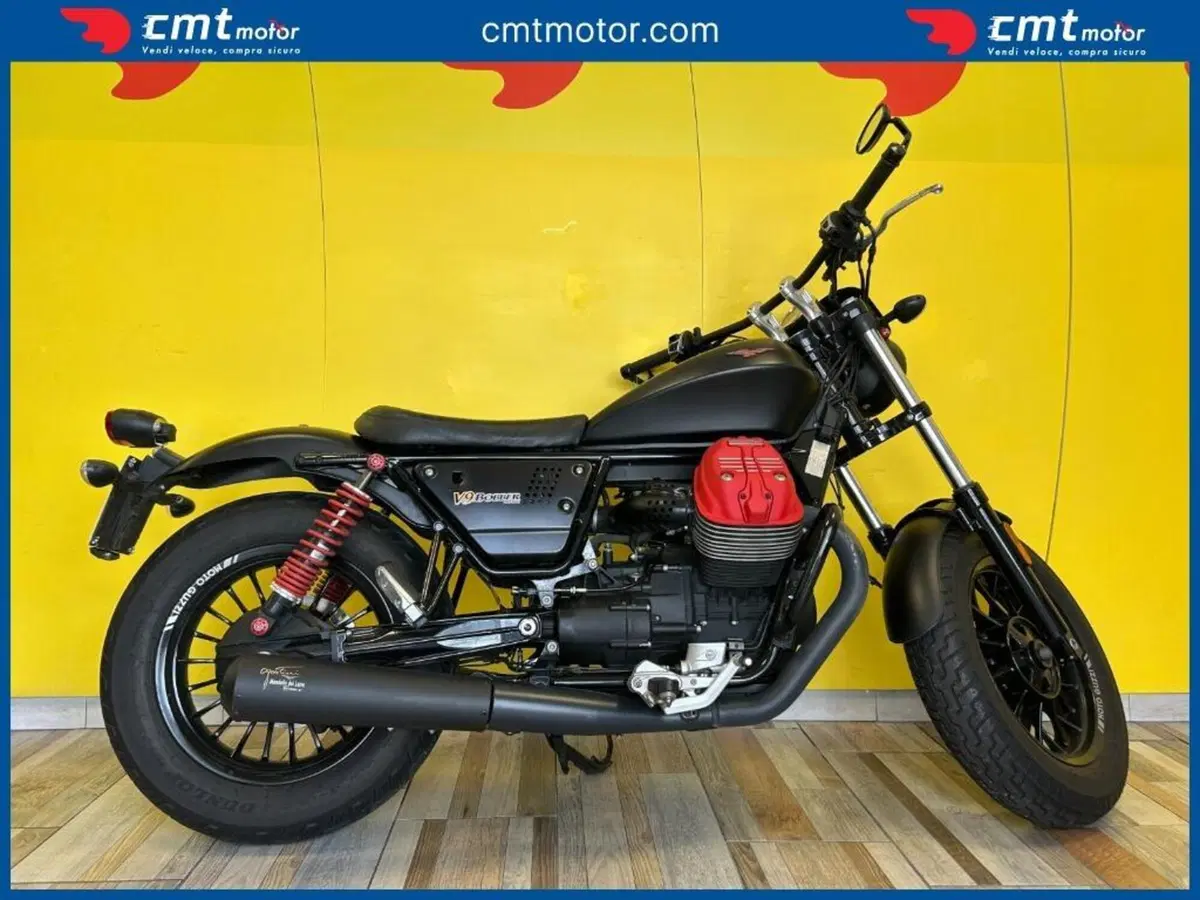 Moto Guzzi V9 Bobber (2016 - 18)