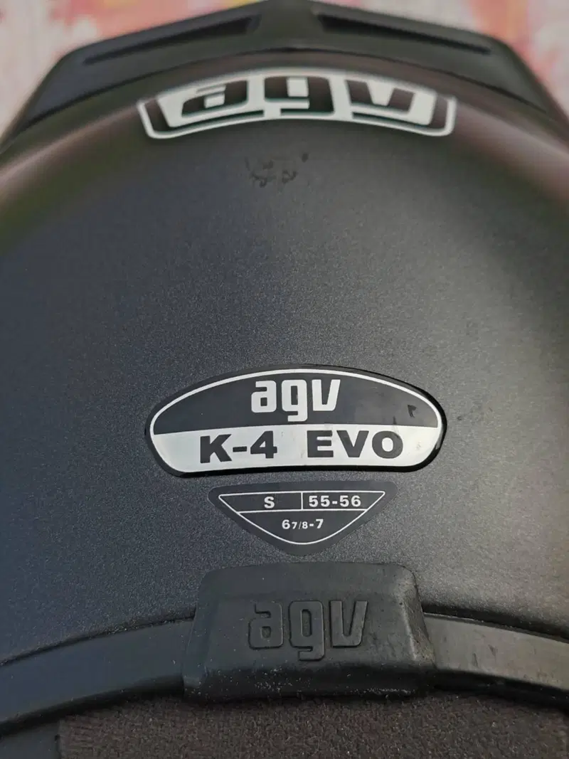 Vendo Casco AG K1 Agv (5)