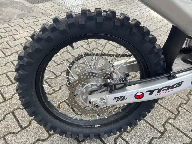Honda CRF 250R (2022) (7)