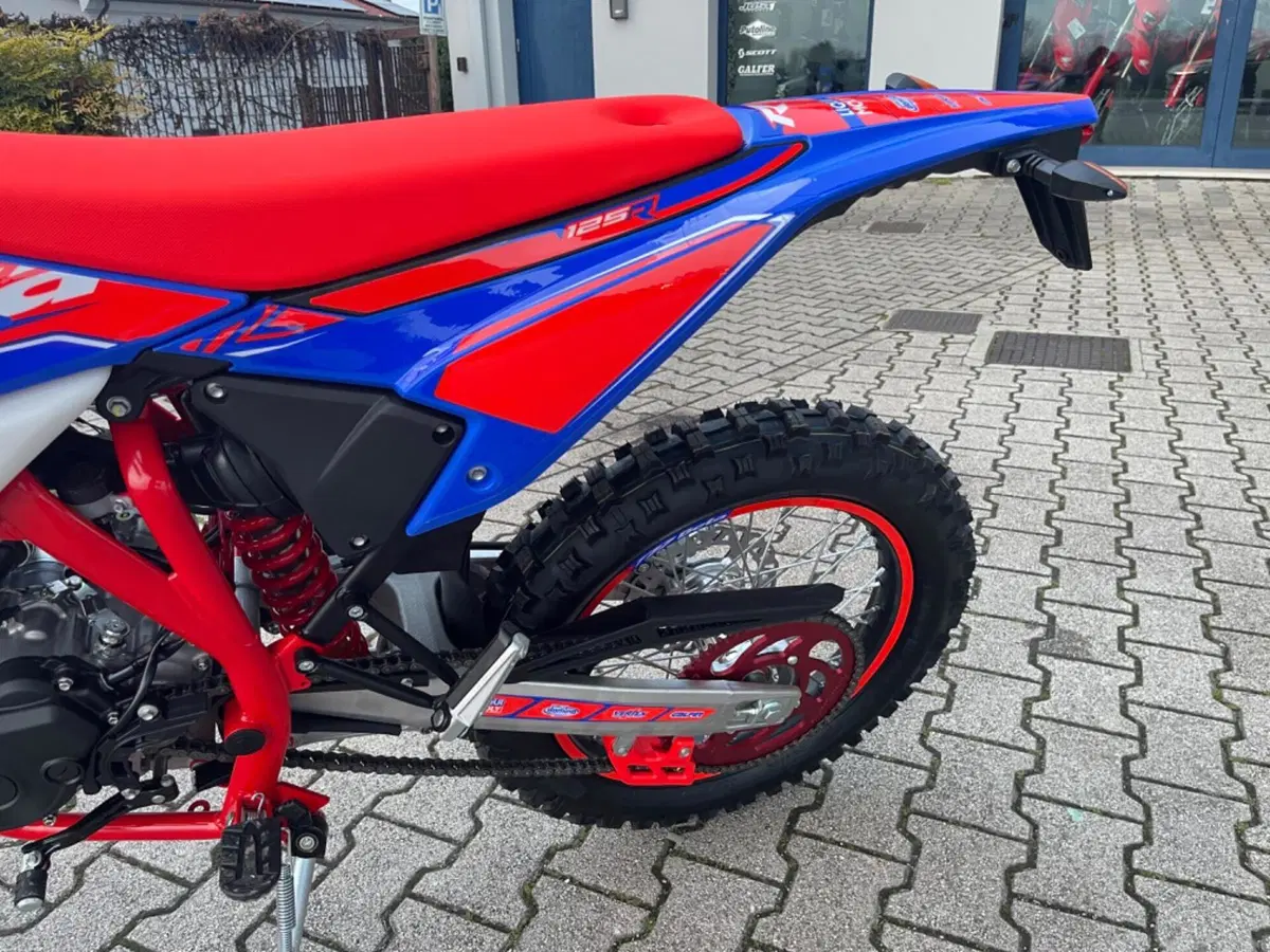 Betamotor RR 125 4T Enduro R (2024 - 26) (5)