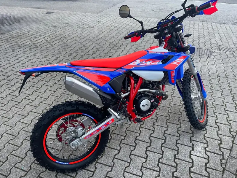 Betamotor RR 125 4T Enduro R (2024 - 26) (8)