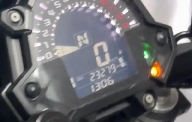 Kawasaki Z 650 (2017 - 19) (13)