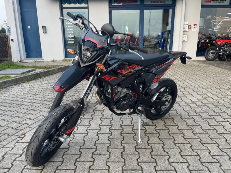 Betamotor RR 125 4T Motard T (2025 - 26) (2)