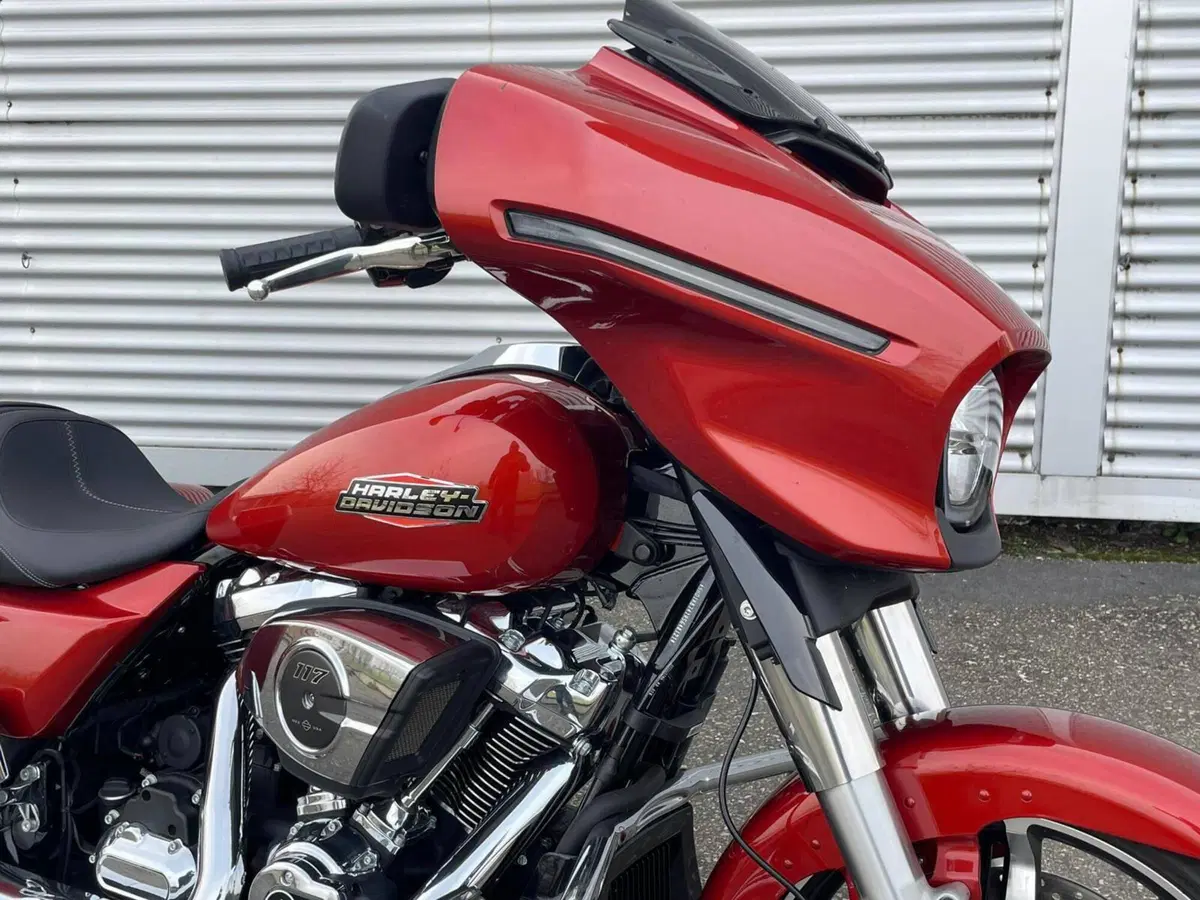 Harley-Davidson Street Glide (2024 - 26) (3)