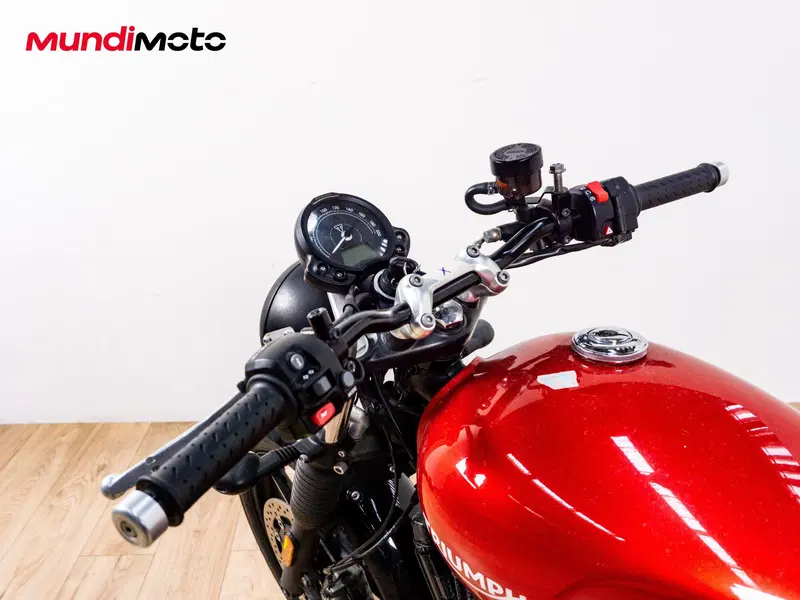 Triumph Street Twin 900 (2017 - 18) (11)