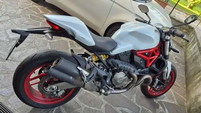 Ducati Monster 821 ABS (2014 - 17) usata