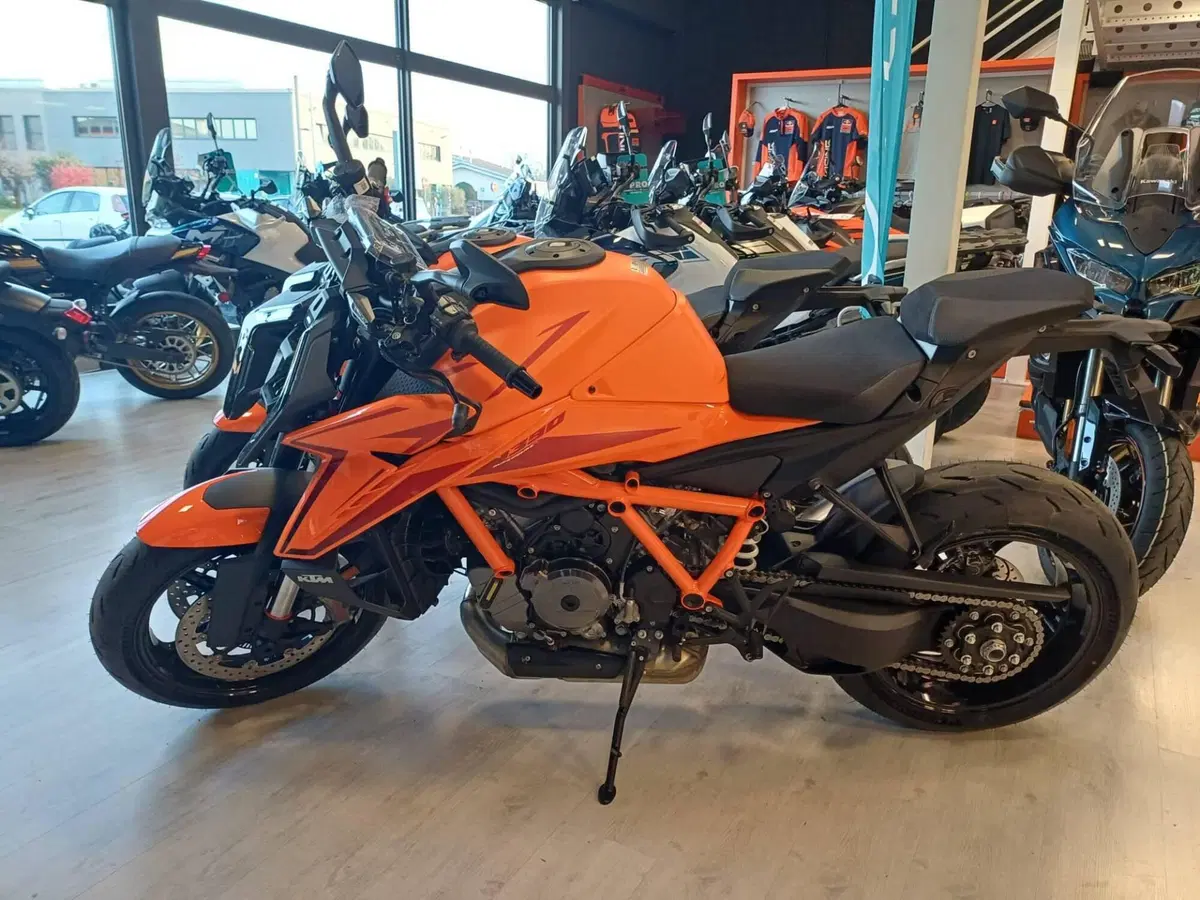 KTM 1390 Super Duke R EVO (2024 - 26) (2)