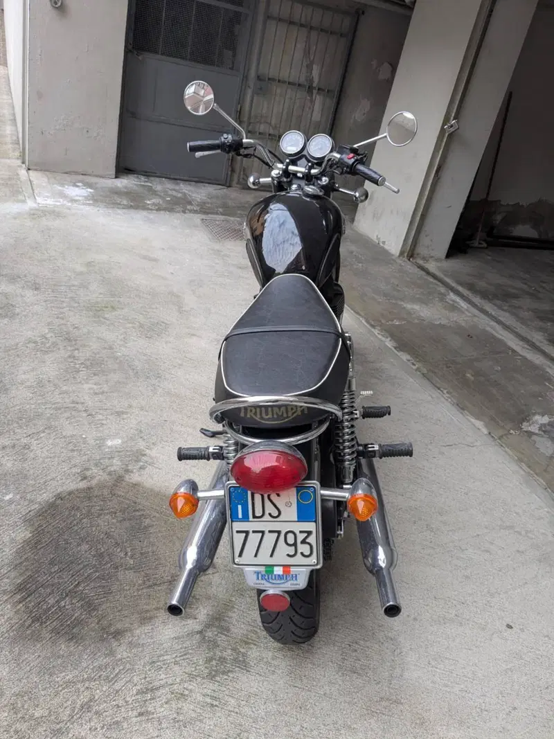 Triumph Bonneville T100 (2008 - 16) (2)