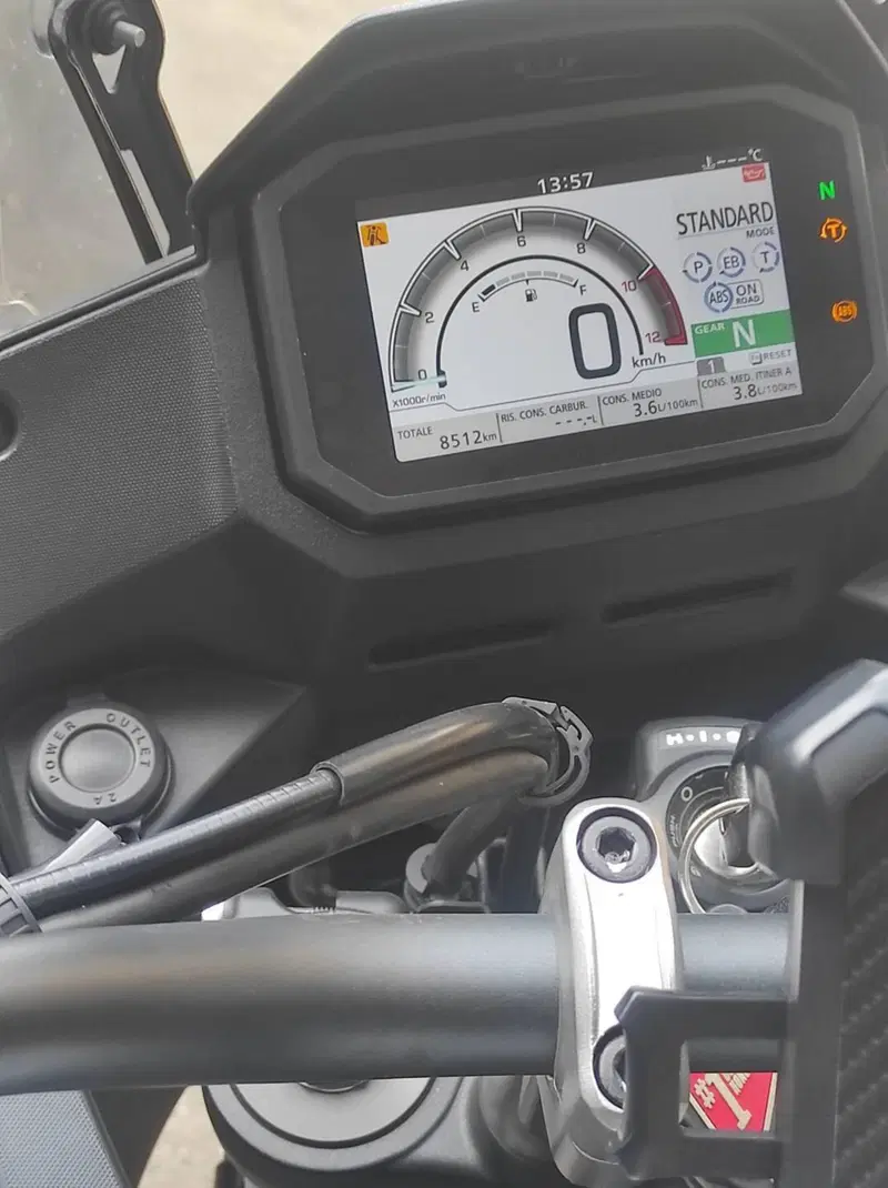 Honda Transalp XL750 (2023 - 24) (3)