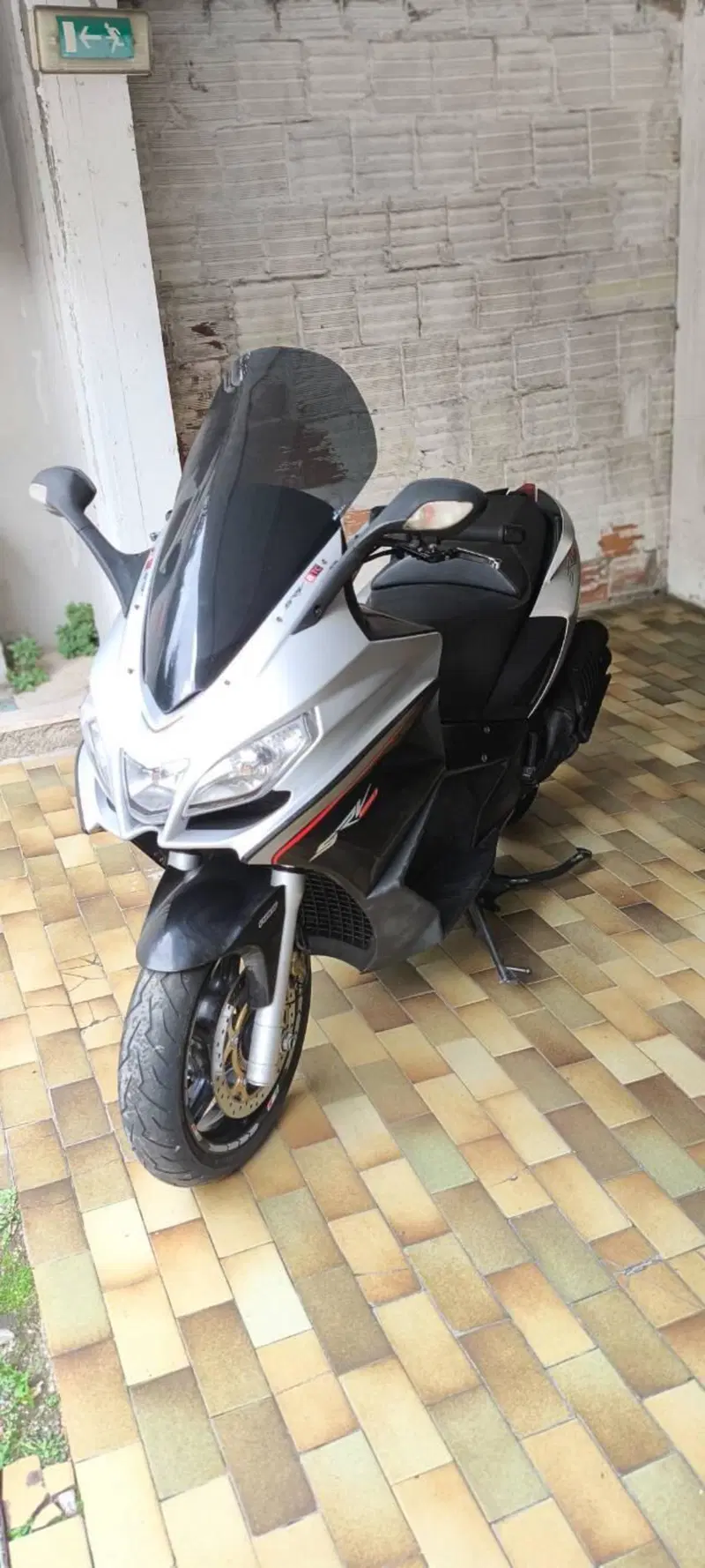 Aprilia SRV 850 ABS (2011 - 16) (5)