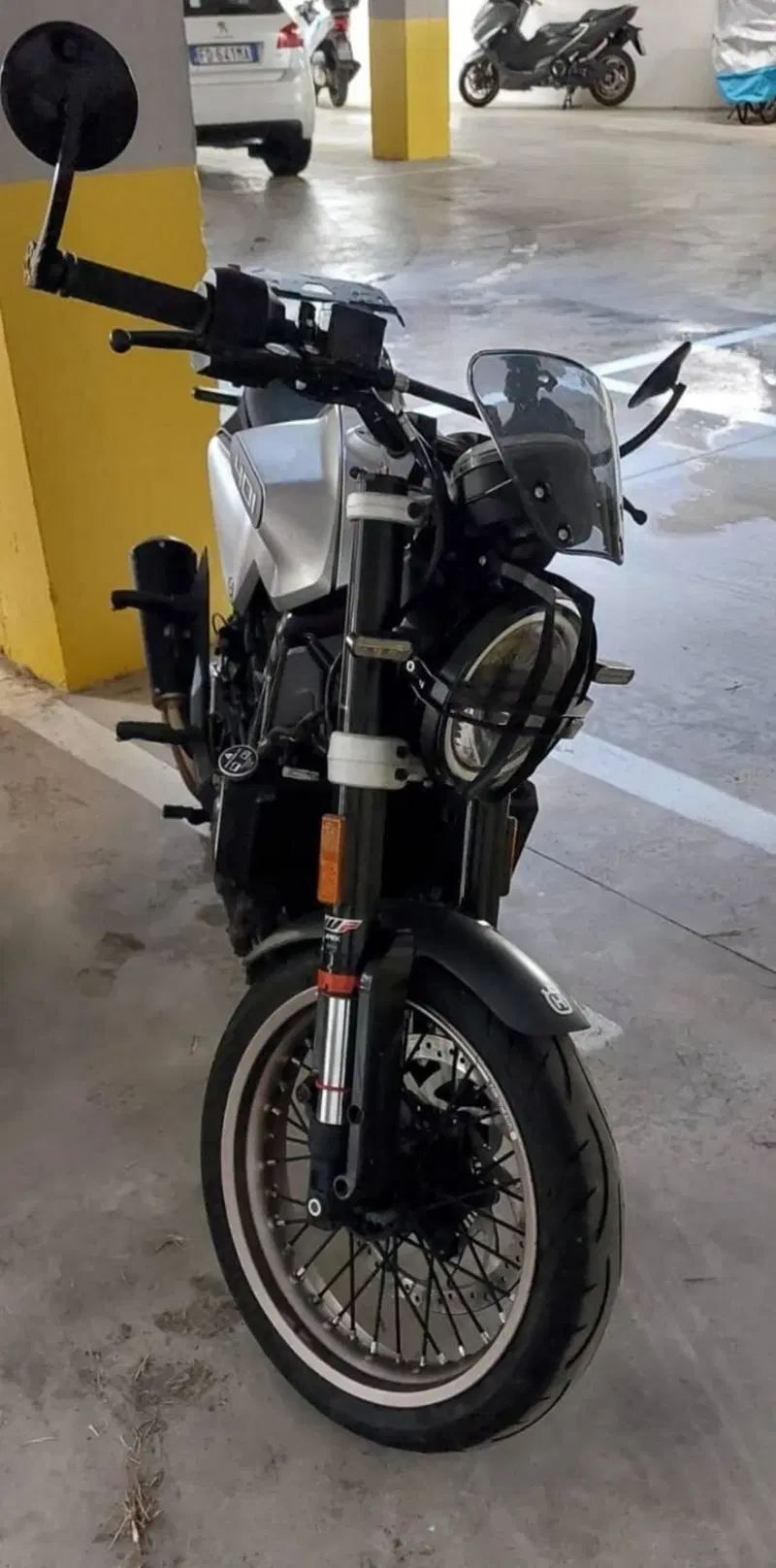 Husqvarna Vitpilen 401 (2021 - 23) (3)