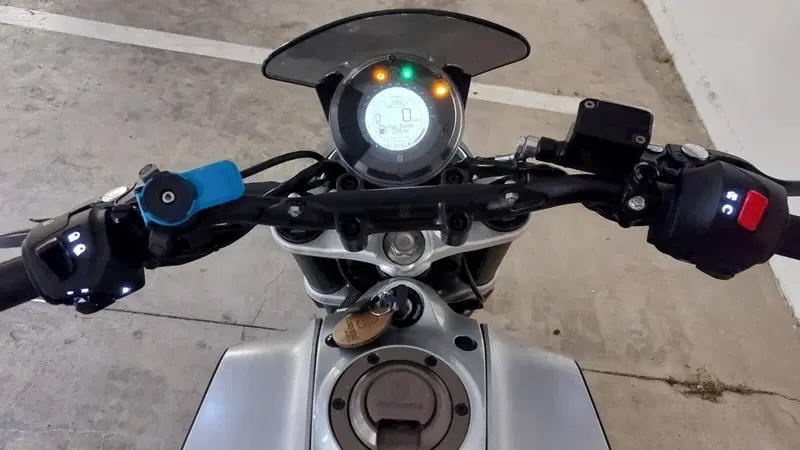 Husqvarna Vitpilen 401 (2021 - 23) (4)
