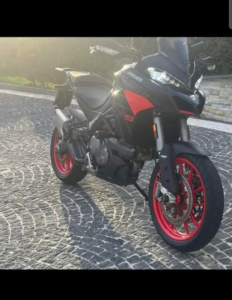 Ducati Multistrada V2 S (2022 - 24)