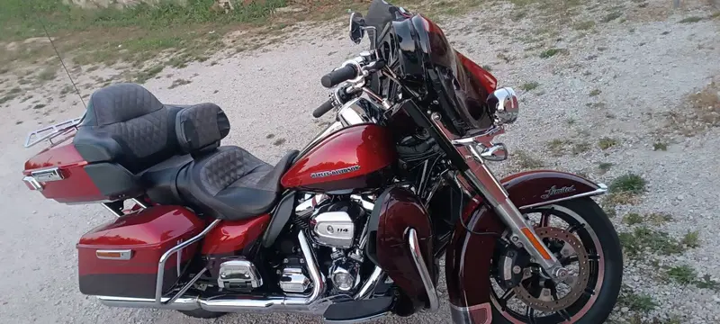 Harley-Davidson 114 Electra Glide Ultra Limited (2019) - FLHTK (2)