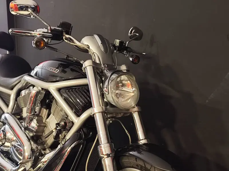 Harley-Davidson 1250 V-Rod (2008 - 12) - VRSCAW (8)