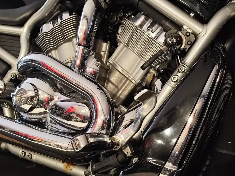 Harley-Davidson 1250 V-Rod (2008 - 12) - VRSCAW (18)