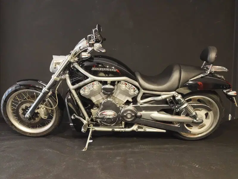 Harley-Davidson 1250 V-Rod (2008 - 12) - VRSCAW (2)