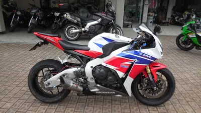 Honda CBR 1000 RR Fireblade (2012 - 16) usata
