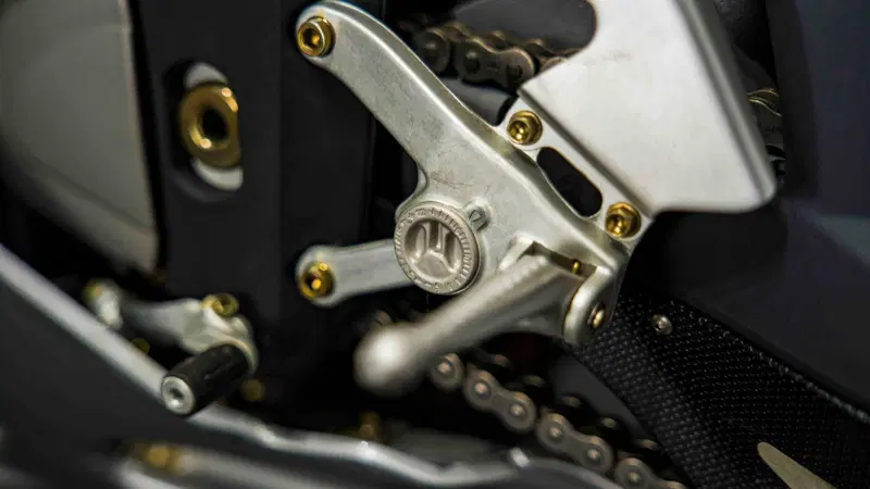 MV Agusta F4 1000 S 1+1 (2004 - 06) (13)